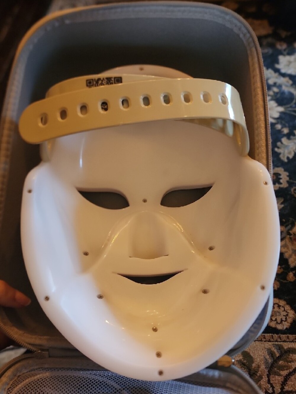 Cleopatra LED Face Mask - Picture 3 of 5